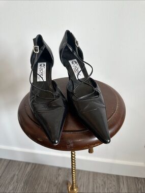 Black Pointed Patent Leather Strapy Heels 👠 made in Italy 🇮🇹